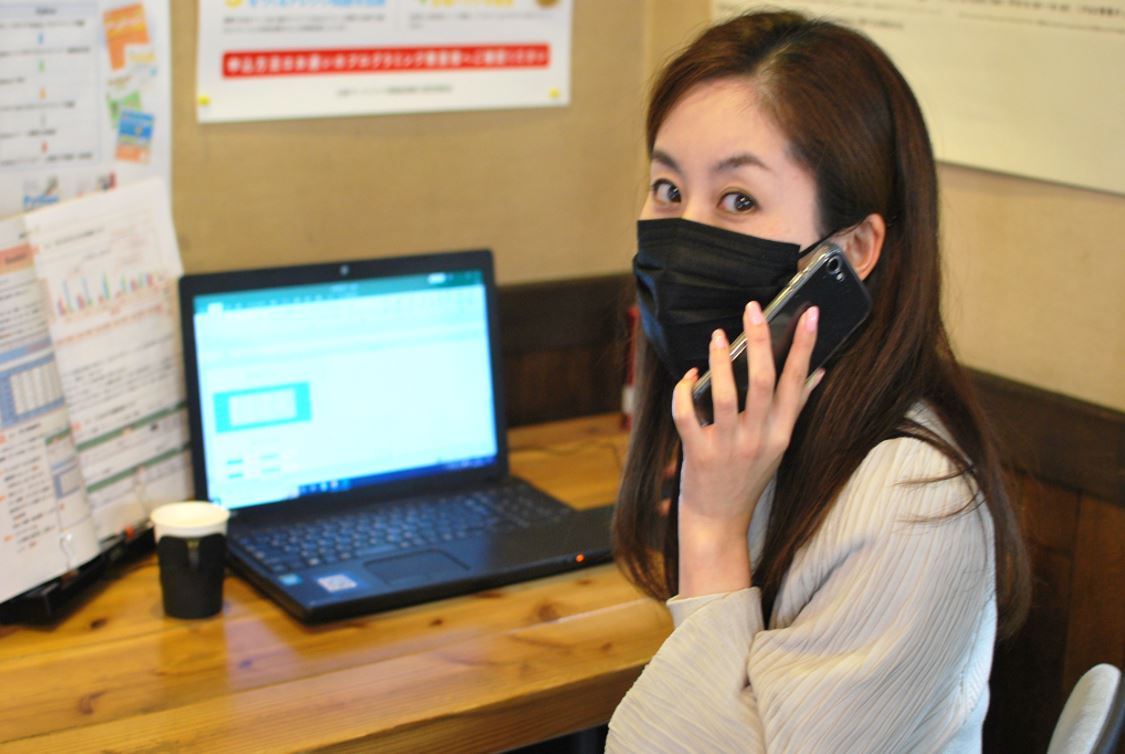表情が見れないけど
反って気持ちが通じます